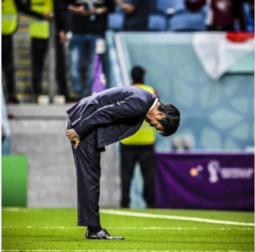年轻的女性主导1-2020